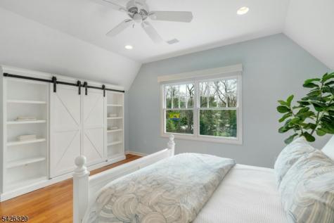 7 Deerhill Drive Hohokus NJ 07423