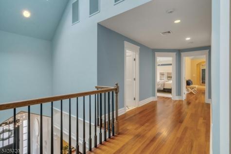 7 Deerhill Drive Hohokus NJ 07423