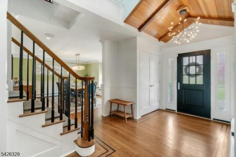 7 Deerhill Drive Hohokus NJ 07423