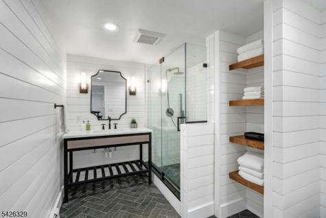 7 Deerhill Drive Hohokus NJ 07423