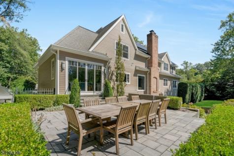 7 Deerhill Drive Hohokus NJ 07423