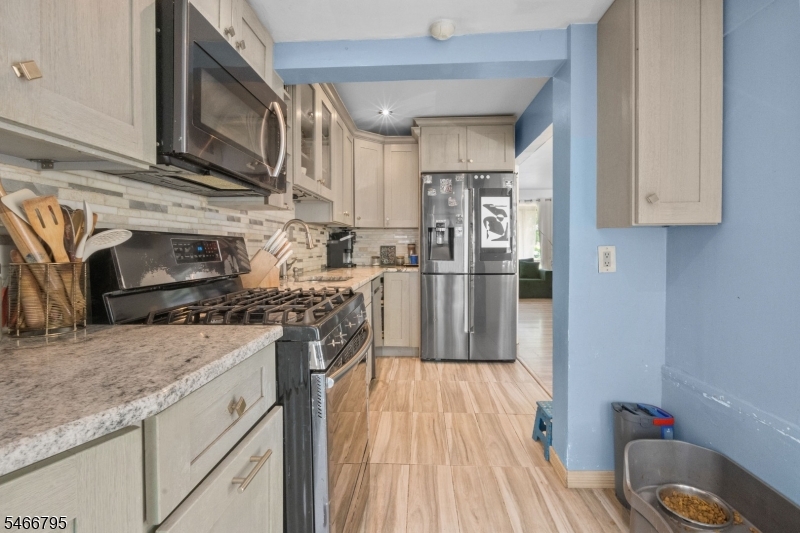 484 Raritan Road Roselle NJ 07203
