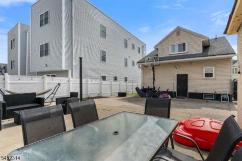 378 E 27th Street Paterson NJ 07514