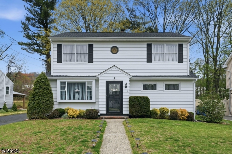 449 Richard Way North Plainfield NJ 07062
