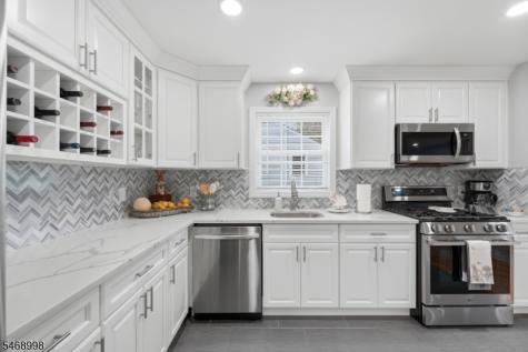 449 Richard Way North Plainfield NJ 07062