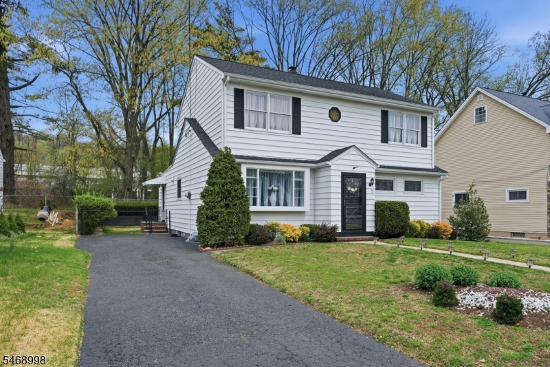 449 Richard Way North Plainfield NJ 07062