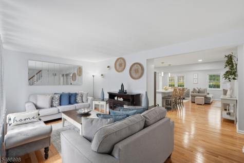 449 Richard Way North Plainfield NJ 07062