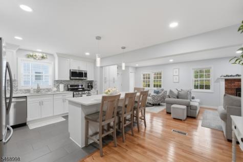 449 Richard Way North Plainfield NJ 07062