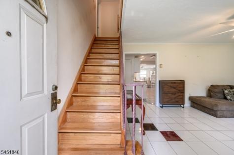 34 Hunterdon Road West Orange NJ 07052