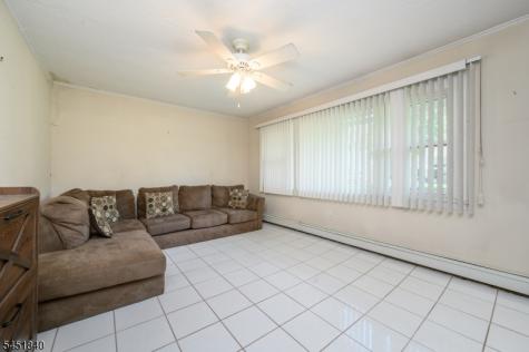 34 Hunterdon Road West Orange NJ 07052