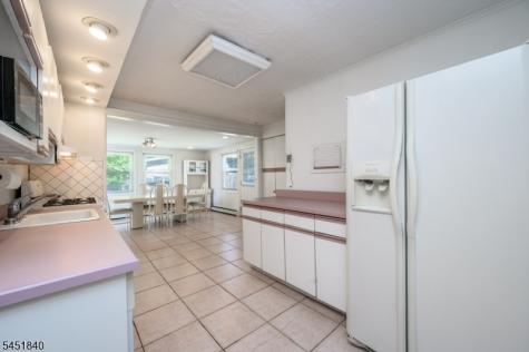 34 Hunterdon Road West Orange NJ 07052