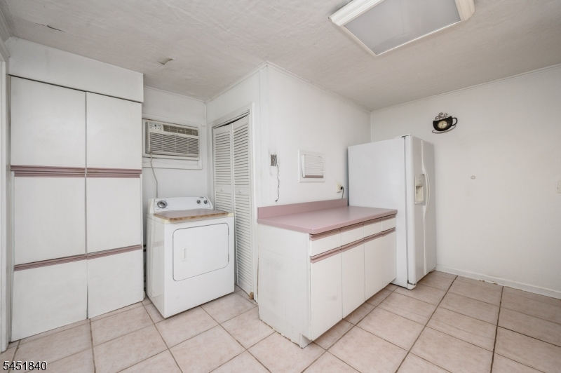 34 Hunterdon Road West Orange NJ 07052