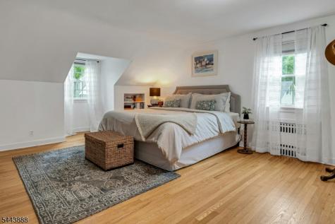11 Manor Road Verona NJ 07044