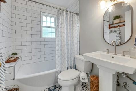 11 Manor Road Verona NJ 07044