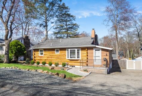 10 Lake Trail E Wayne NJ 07470