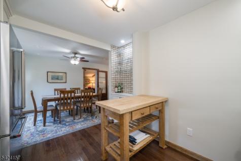 10 Lake Trail E Wayne NJ 07470