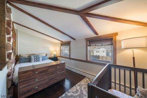10 Lake Trail E Wayne NJ 07470