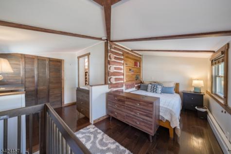 10 Lake Trail E Wayne NJ 07470