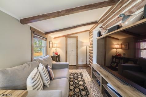 10 Lake Trail E Wayne NJ 07470