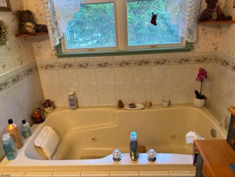 7 W Woodland Avenue Middle NJ 08210