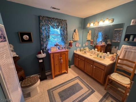 7 W Woodland Avenue Middle NJ 08210