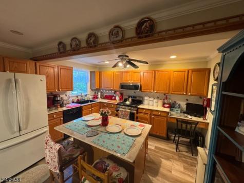 7 W Woodland Avenue Middle NJ 08210