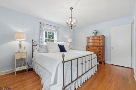 47 Victor Place Hawthorne NJ 07506