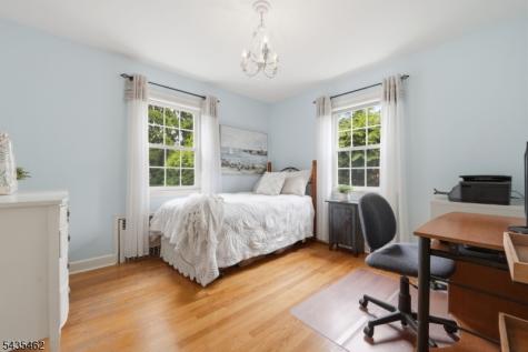 47 Victor Place Hawthorne NJ 07506