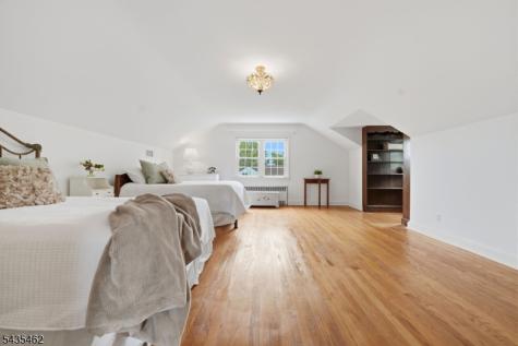 47 Victor Place Hawthorne NJ 07506