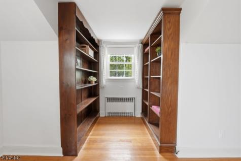 47 Victor Place Hawthorne NJ 07506