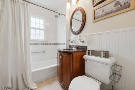 47 Victor Place Hawthorne NJ 07506