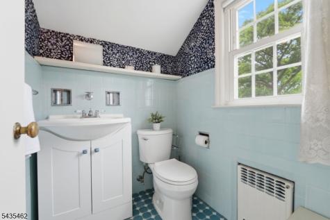 47 Victor Place Hawthorne NJ 07506