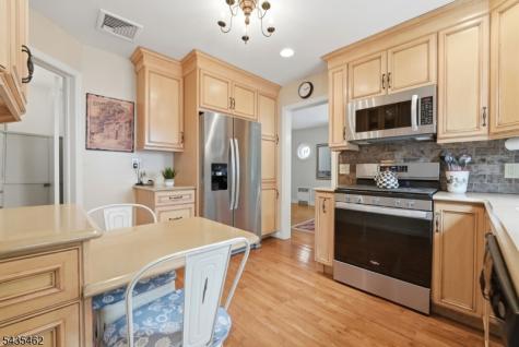 47 Victor Place Hawthorne NJ 07506