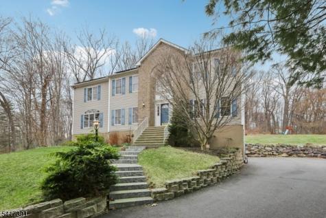 64 Fords Road Randolph NJ 07869