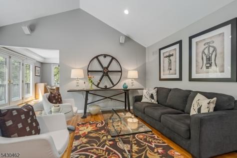 4 Colonel Evans Drive Morris NJ 07960