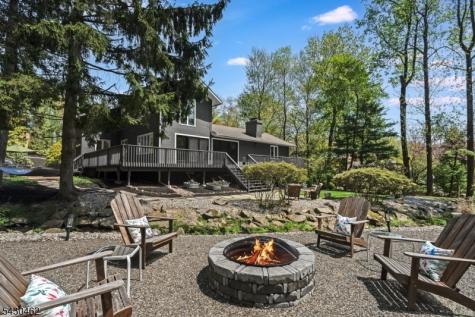 4 Colonel Evans Drive Morris NJ 07960