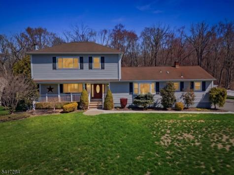 27 Heather Hills Drive Jefferson NJ 07438