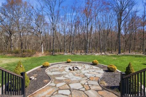 27 Heather Hills Drive Jefferson NJ 07438