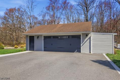 27 Heather Hills Drive Jefferson NJ 07438