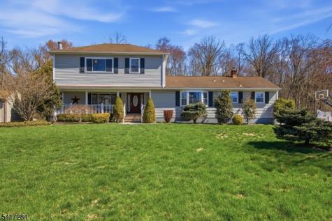 27 Heather Hills Drive Jefferson NJ 07438