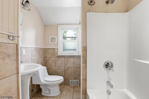 641 Greenbrook Road North Plainfield NJ 07063