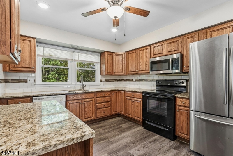 20 Karrville Road Mansfield NJ 07865