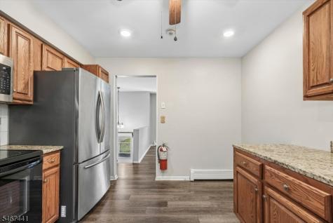 20 Karrville Road Mansfield NJ 07865