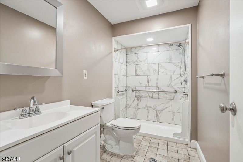 20 Karrville Road Mansfield NJ 07865