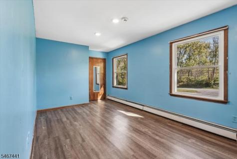 20 Karrville Road Mansfield NJ 07865