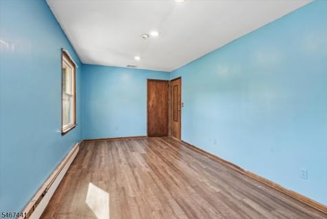 20 Karrville Road Mansfield NJ 07865