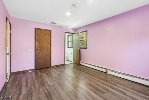 20 Karrville Road Mansfield NJ 07865