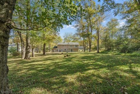 20 Karrville Road Mansfield NJ 07865
