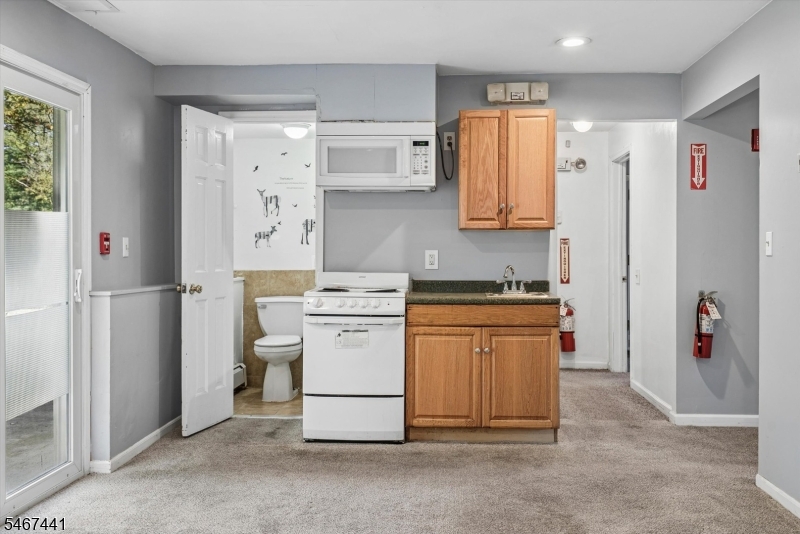 20 Karrville Road Mansfield NJ 07865