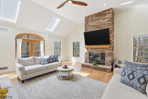 931 Vosseller Avenue Bridgewater NJ 08836